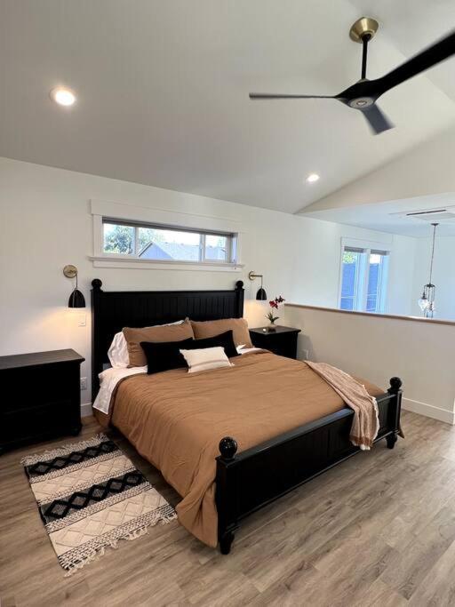 Brand New Custom Built Cottage In Downtown W/Pool! 塞勒姆 外观 照片