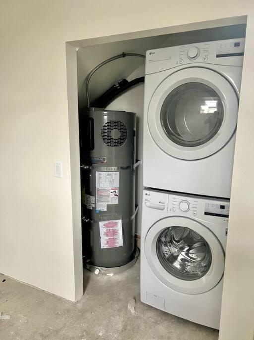Brand New Custom Built Cottage In Downtown W/Pool! 塞勒姆 外观 照片
