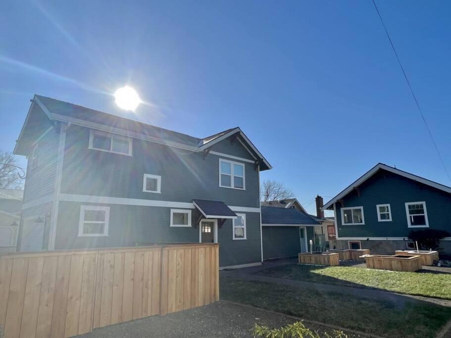 Brand New Custom Built Cottage In Downtown W/Pool! 塞勒姆 外观 照片